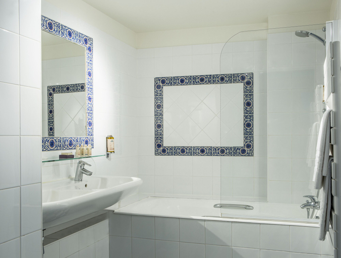 Bathroom 5, Hôtel d'Orsay, Paris