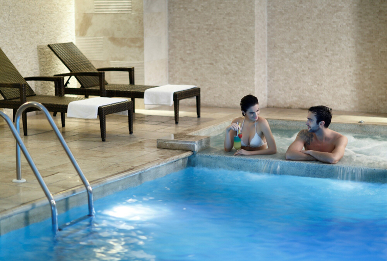 Sport & Beauty 2, Darkhill Hotel, Fatih