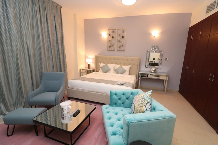 Room 4, Piks Key - Cricket Tower Sports City, Dubai
