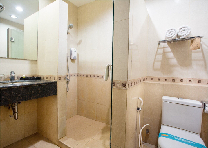 Bathroom 3, Regantris Malioboro, Yogyakarta