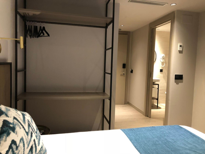Bedroom 2, Hotel Torrent, Girona