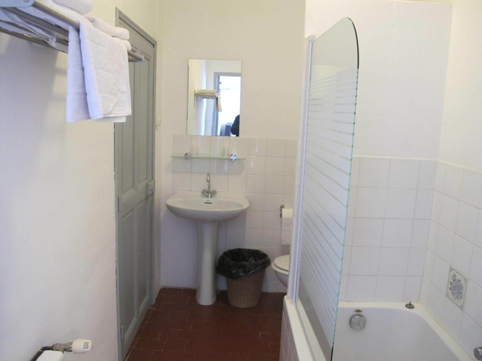 Bathroom 3, Le Guintrand, Vaucluse
