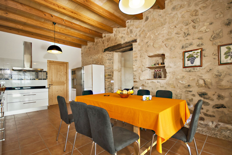 Others 5, Finca Can Pep, Baleares