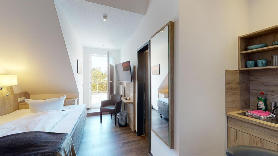 Bedroom 3, Hotel Am Stadtpark, Emsland