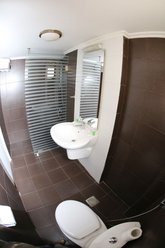 Bathroom 5, Le Marly Hotel Beirut, Beirut