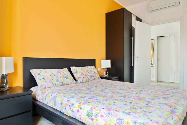 Room 2, Flatty Apartments - Alserio, Milano