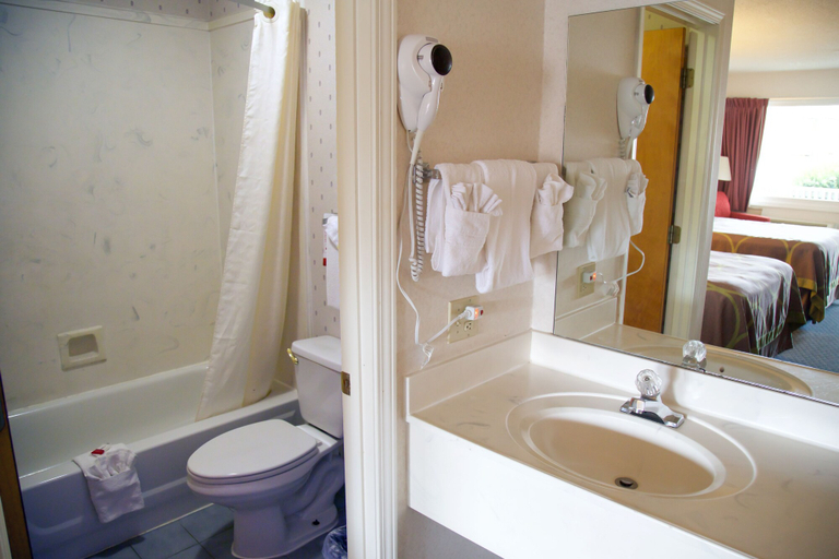 Bathroom 4, Super 8 by Wyndham Christiansburg, Montgomery