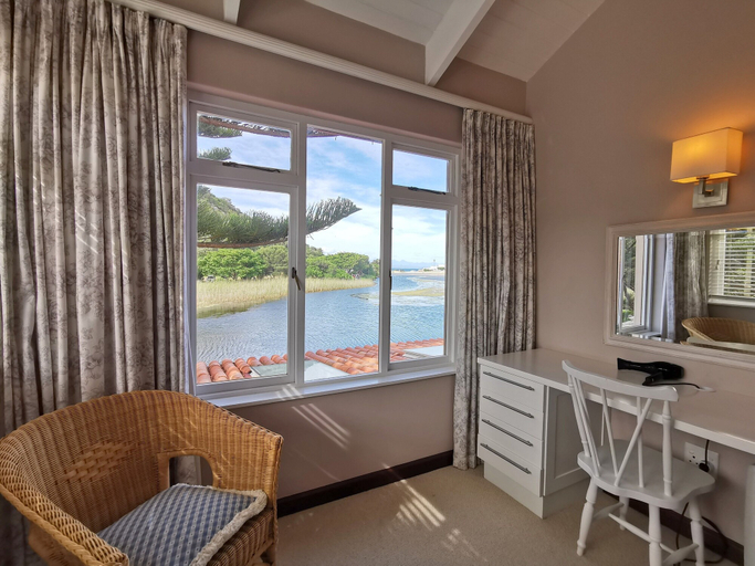 Others 4, Beau Rivage 29, Eden