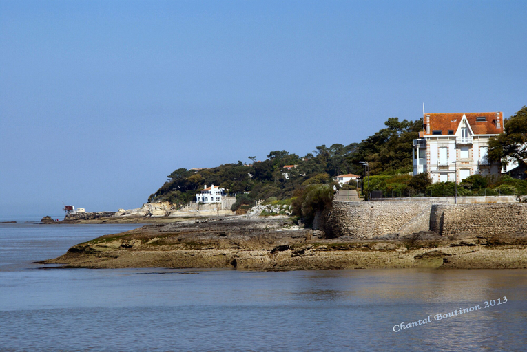 Exterior & Views 2, Villa l'Olivier, Chambre d'Hôtes Les Volets Bleus, Charente-Maritime