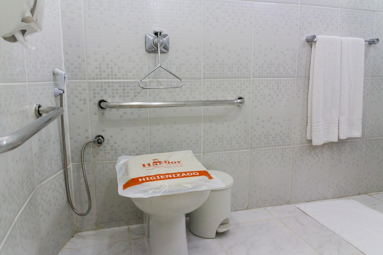 Bathroom 4, Harbor Self Buriti Suites Hotel, Campo Grande