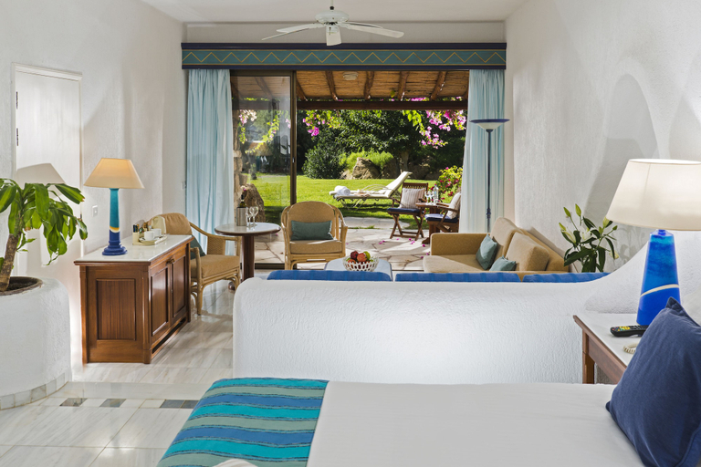 Bedroom 4, Coral Beach Hotel and Resort