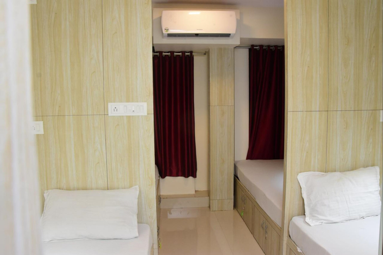 Bedroom 3, BKC Corporate Hostel, Mumbai Suburban