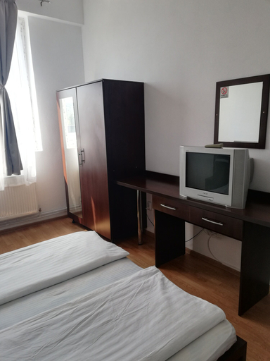Bedroom 3, Hostel Valcea, Ramnicu Valcea