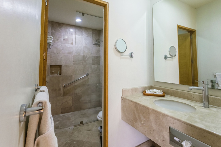 Bathroom 4, Hotel Parador de Alcalá Oaxaca, Del Centro