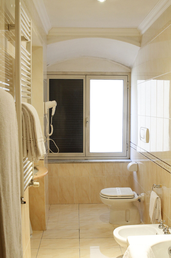 Bathroom 4, Pace Helvezia, Roma