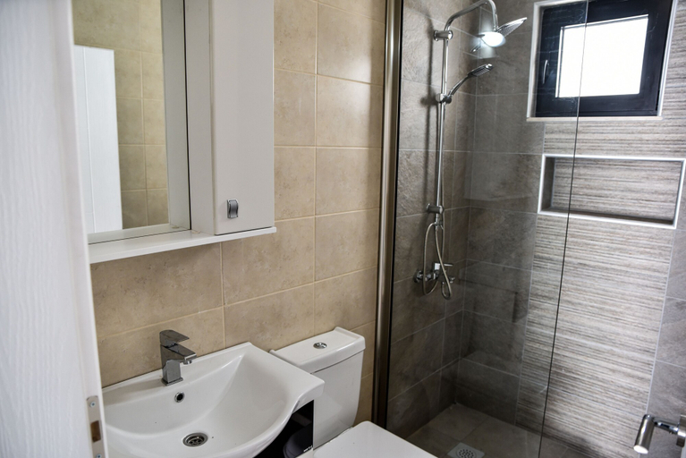 Bathroom 4, Casa Bianca