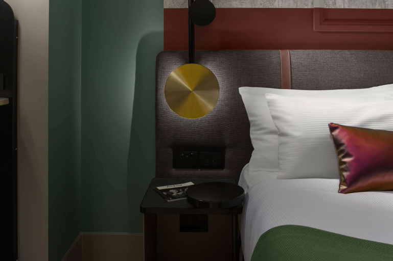 Bedroom 21