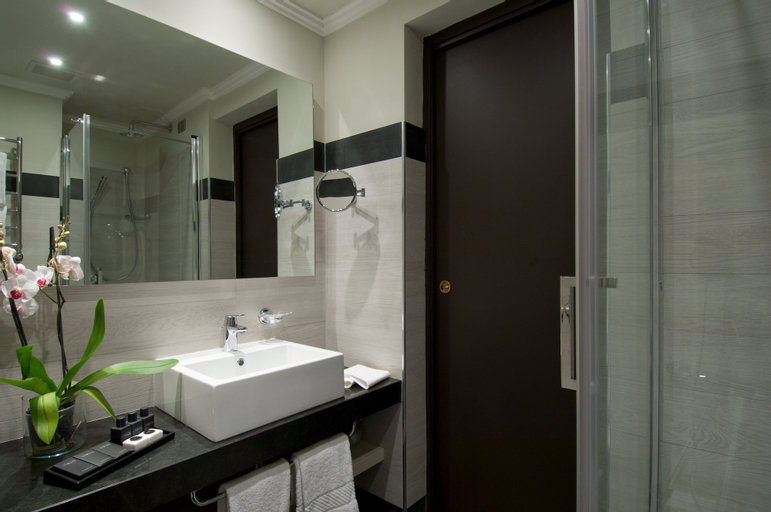 Bedroom 5, Sina De la Ville, Milano