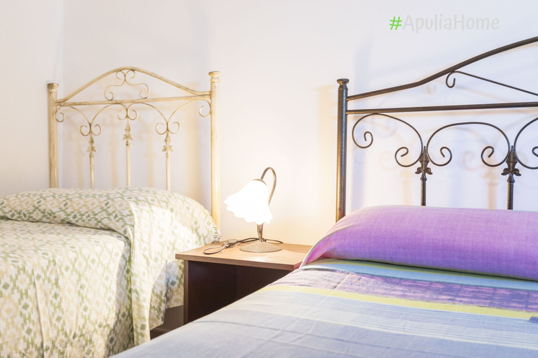 Bedroom 3, Villa Olivares, Lecce