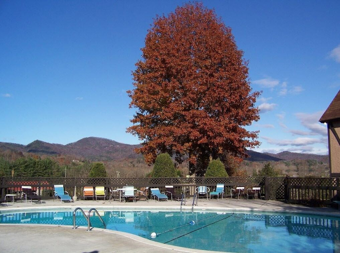 Sport & Beauty 5, Highland Manor Inn, Blount