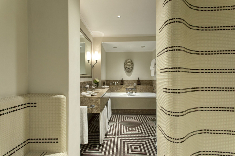 Bedroom 5, Rocco Forte Hotel De Russie, Rome