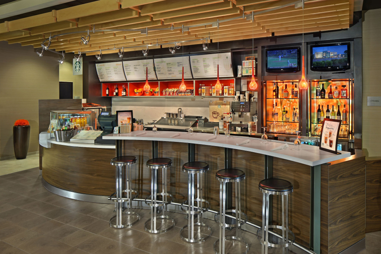 Food & Drinks 5, Courtyard Philadelphia Coatesville/Exton, Chester