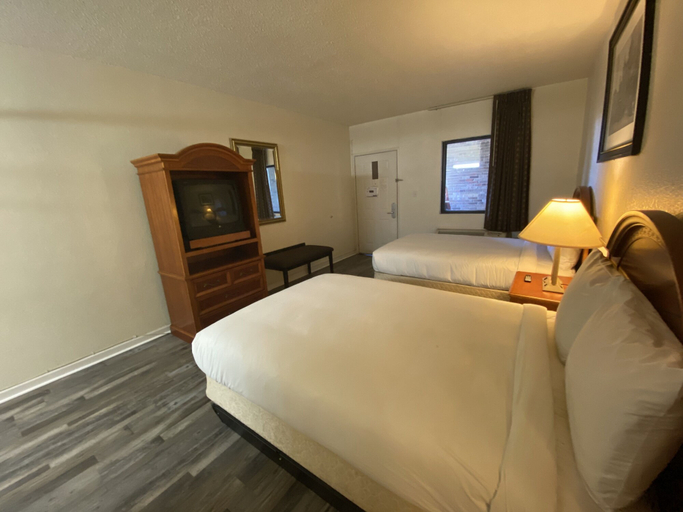 Bedroom 4, Travelers Place Inn & Suites, Jackson