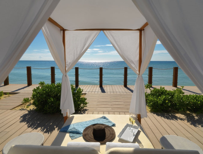 Exterior & Views 19