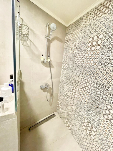 Bathroom 2, Broummana House, El Metn