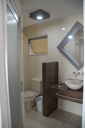 Bathroom 3, Auto-Hotel Mediterraneo, Tlalnelhuayocan