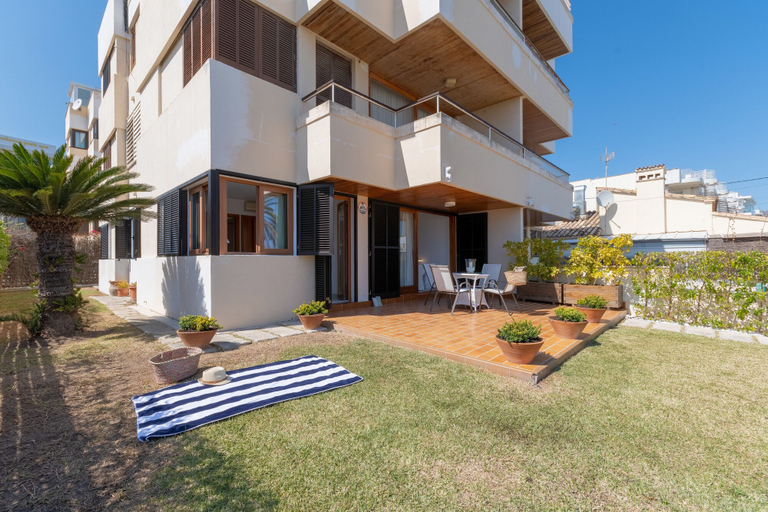 Exterior & Views 2, Tamarells Garden Apartment, Baleares