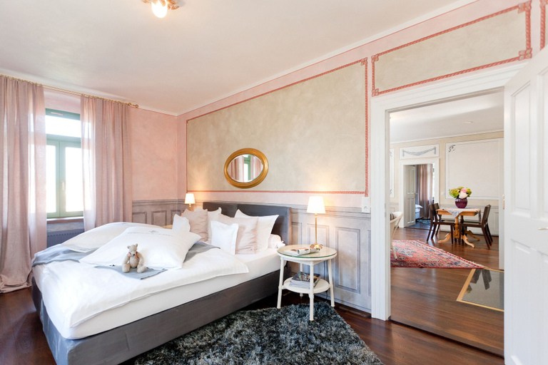 Bedroom 3, Rebenhaus Meißen, Meißen