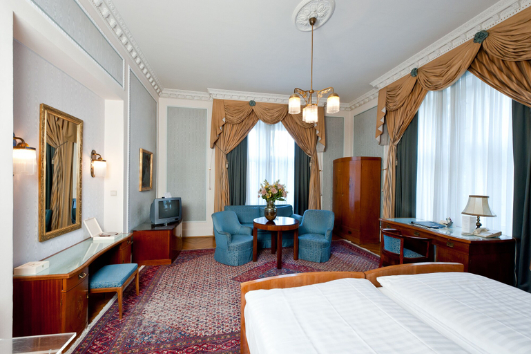 Bedroom 2, Regina, Wien