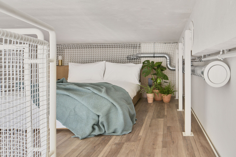 Bedroom 30