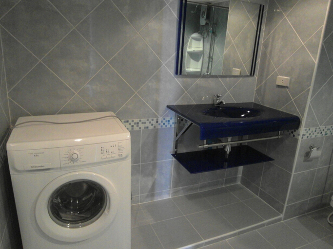 Bathroom 3, Sea View 1-bed at Jomtien Beach - Sleeps 2, Pattaya