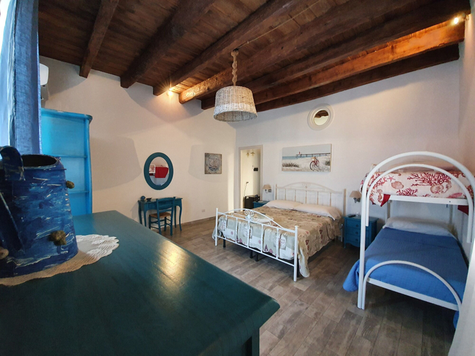 Bedroom 4, La terrazza di nonnAnna, Taranto