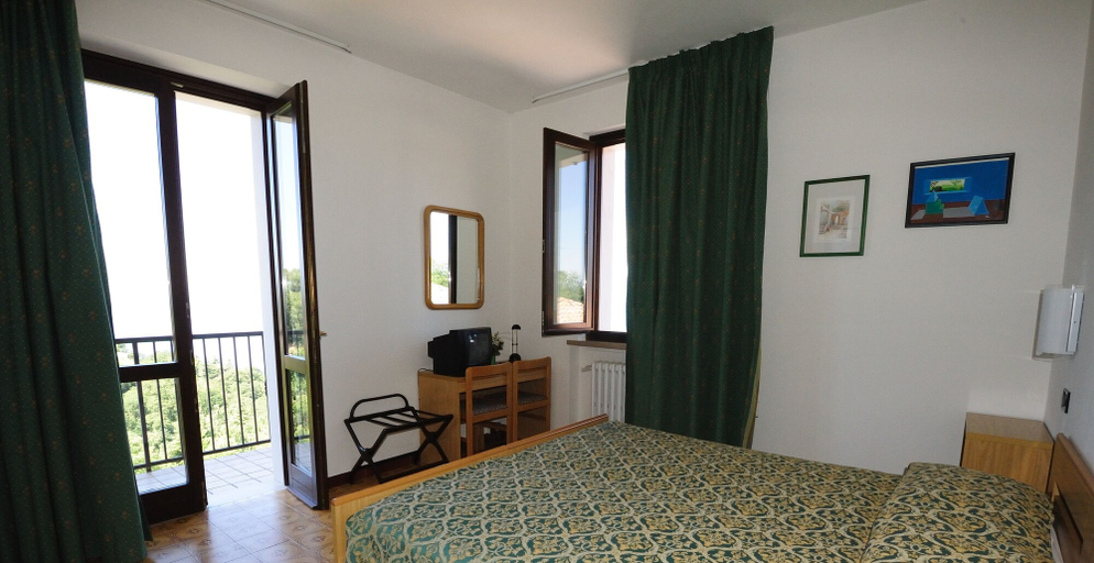Bedroom 3, Hotel San Remo, Verona