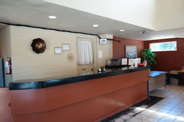 Others 5, River Park Inn, Klamath