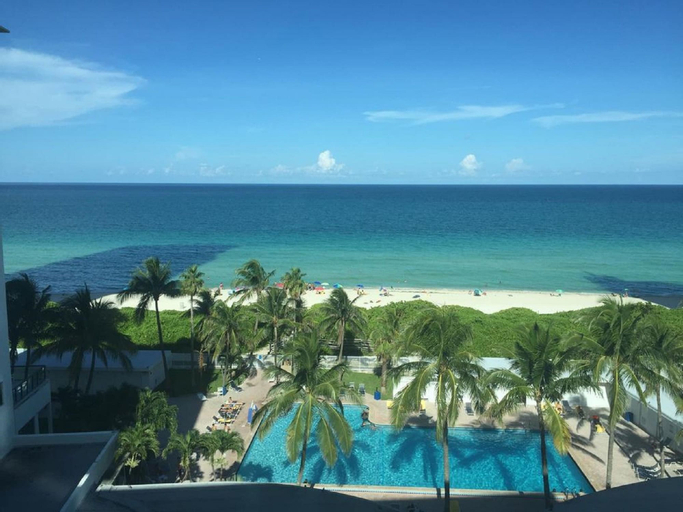 Exterior & Views 1, Ocean Front Casablanca Studios with FULL KITCHENS & Beach access By BL Rentals, Miami-Dade