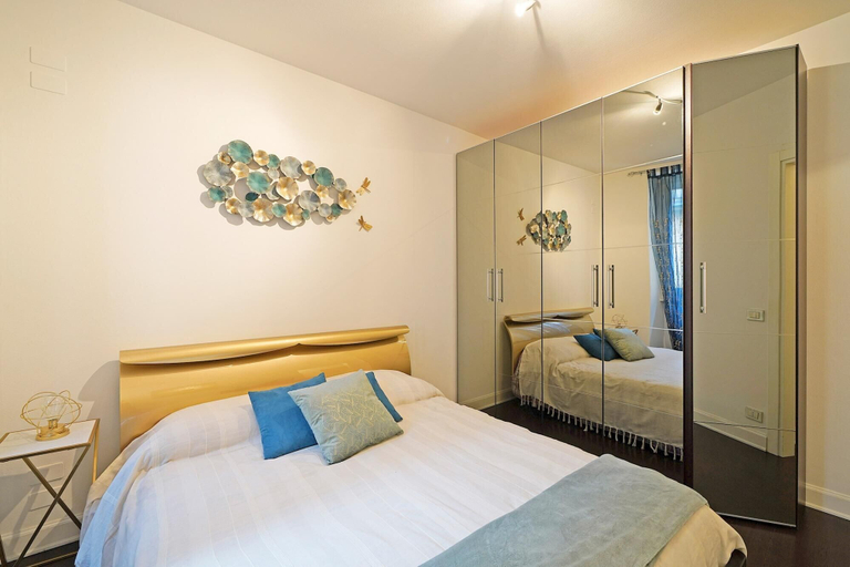Bedroom 4, Downtown Apartment in Salò, Brescia