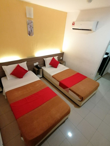 Bedroom 4, Yellow Mansion Hotel Melaka Raya, Malacca City