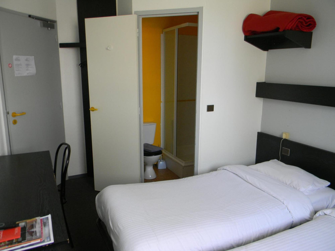 Bedroom 4, Class Hôtel Poitiers, Vienne