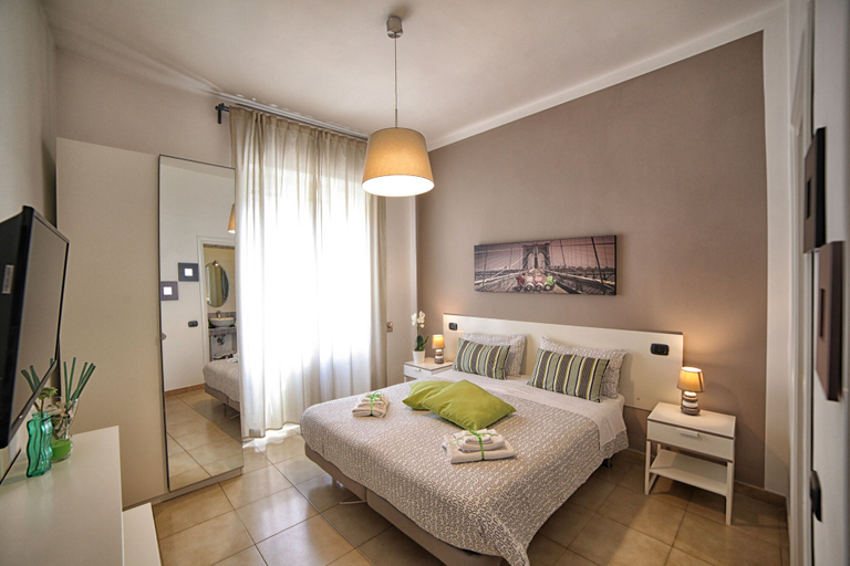 Bedroom 2, City Central, Salerno
