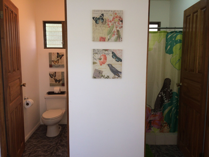 Bathroom 5, Vista Canyon Inn, Mora