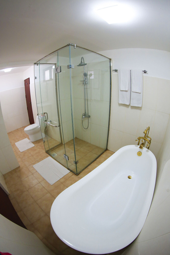 Bathroom 3, Catamaran Beach Hotel, Negombo