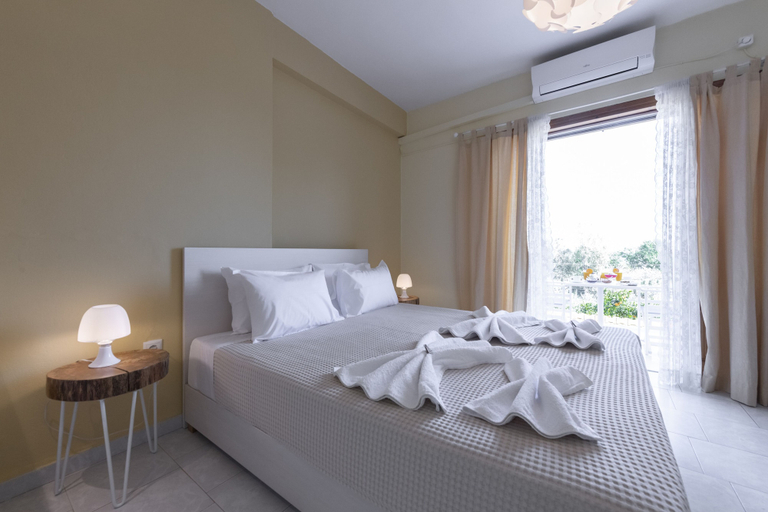 Bedroom 3, Maria Apartments, Peloponnese