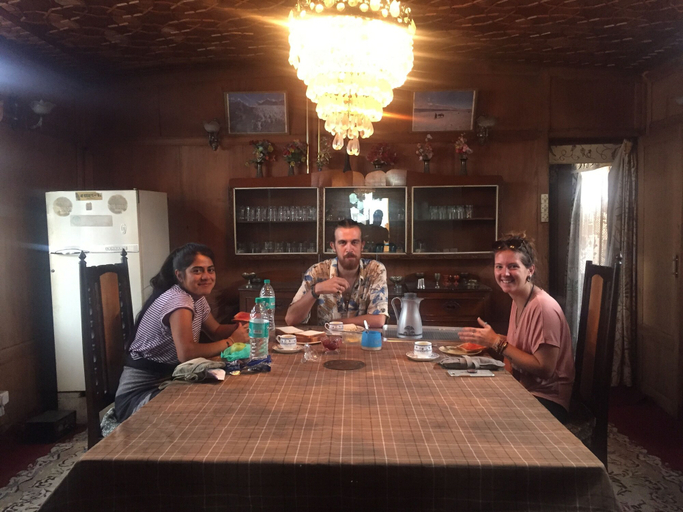 Food & Drinks 4, New Sea Palace Houseboats, Srinagar
