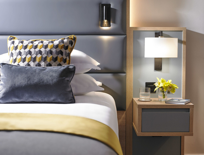 Bedroom 2, Mespil Hotel, Dublin