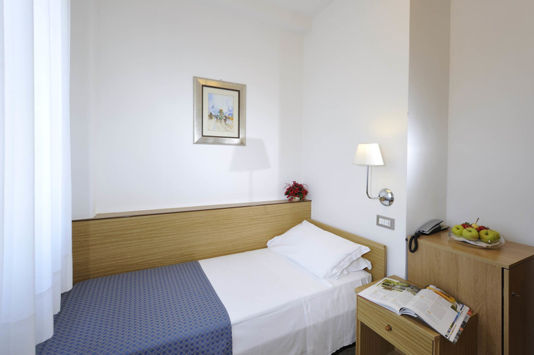 Bedroom 3, Hotel Palace, Venezia