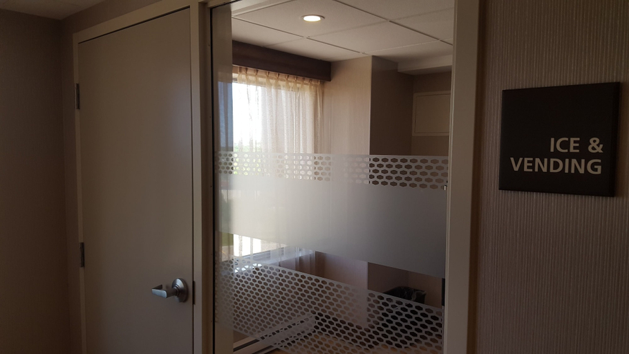 Bathroom 4, Hampton Inn by Hilton Sydney, Cape Breton